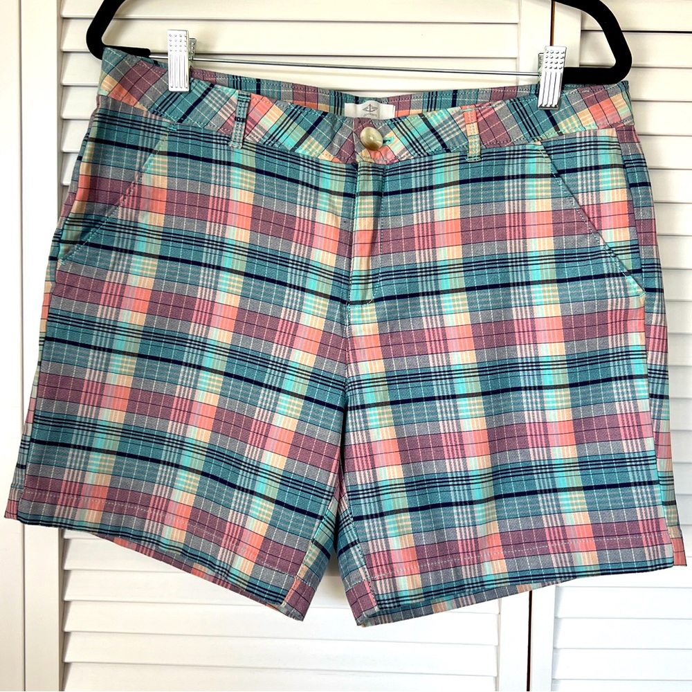 Dockers NWOT Size 12 Women’s Plaid Multi Color Cotton Shorts 6 inch inseam Sz 12